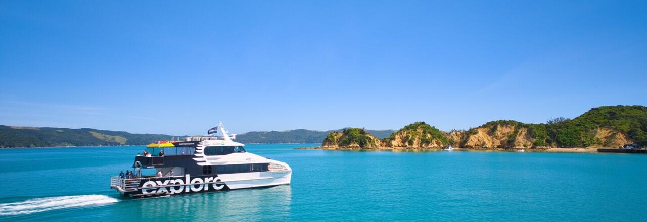 Cruising to Rotoroa Island