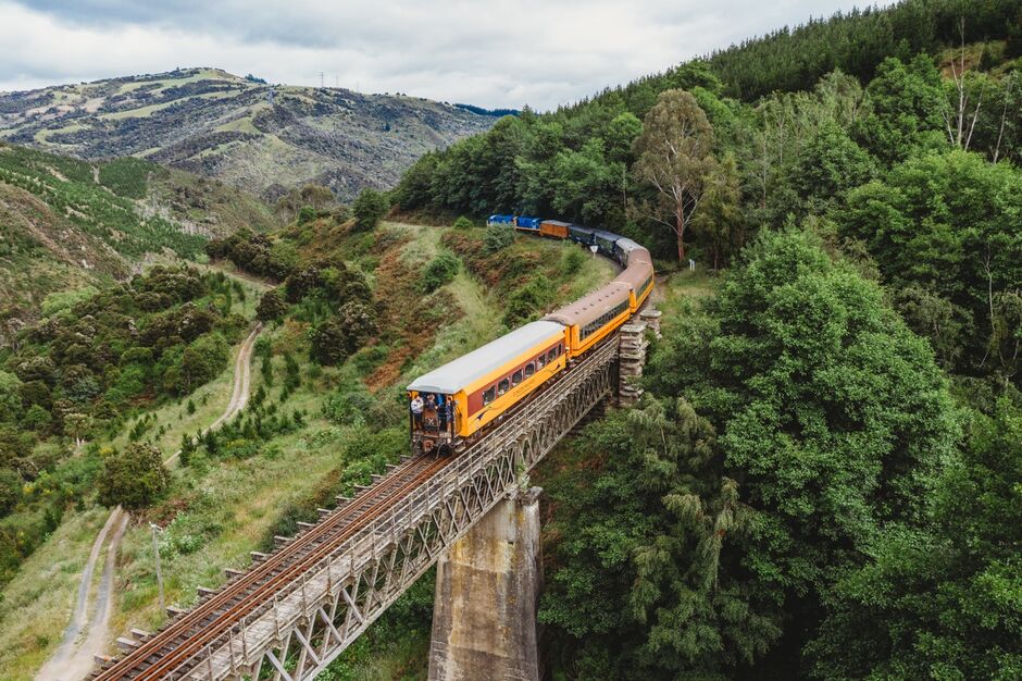 Taieri Gorge Scenic Train, Dunedin