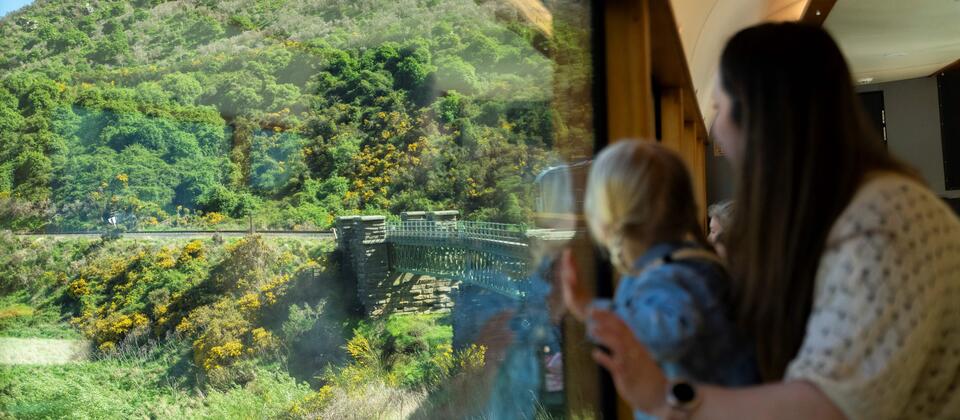 Taieri Gorge Scenic Train, Dunedin