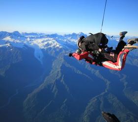 Skydive Franz Josef & Fox Glacier - 2021 winner of the Qualmark 100% Pure New Zealand Experience awards; recognising world-class New Zealand tourism operators.